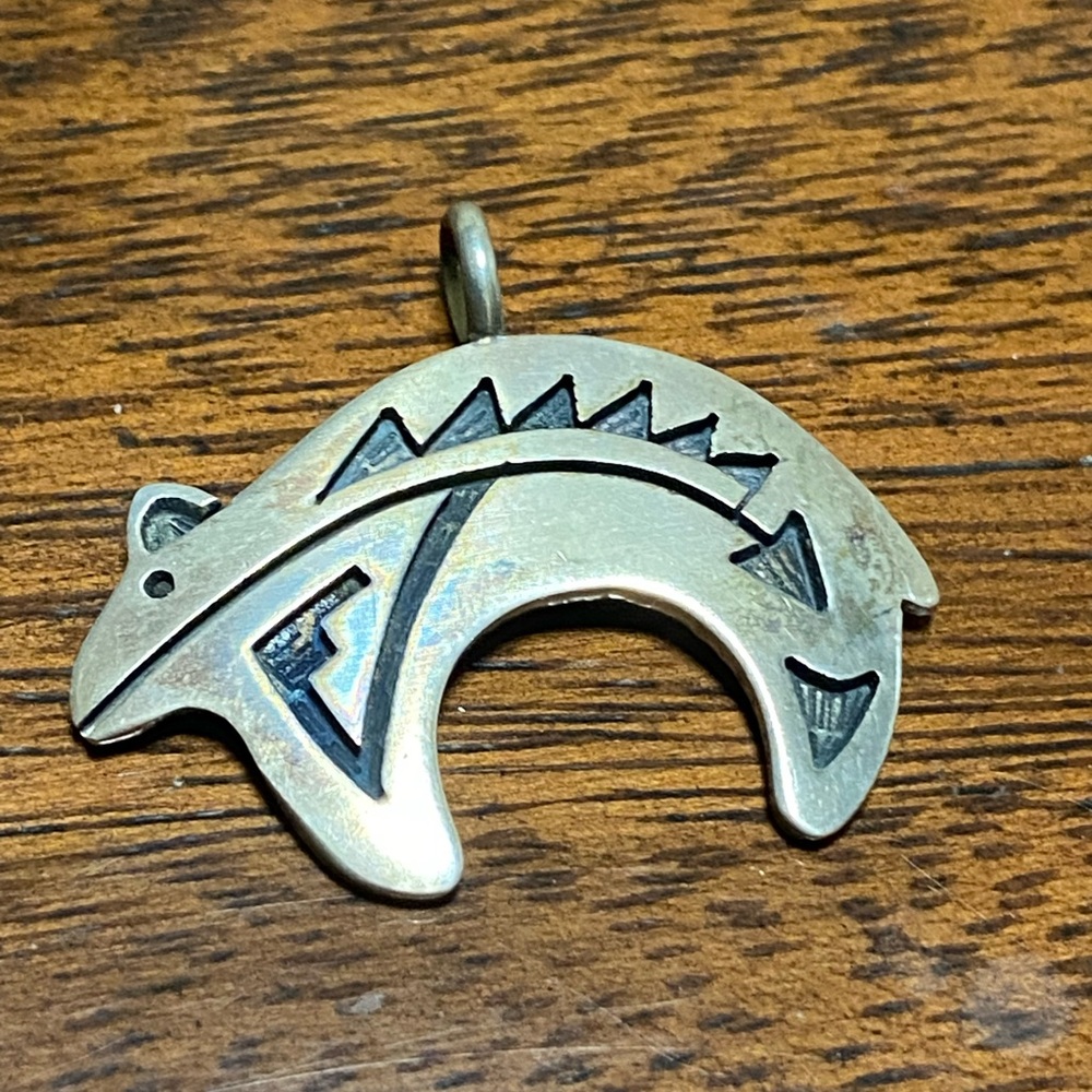 vintage Navajo Native American sterling silver pendant